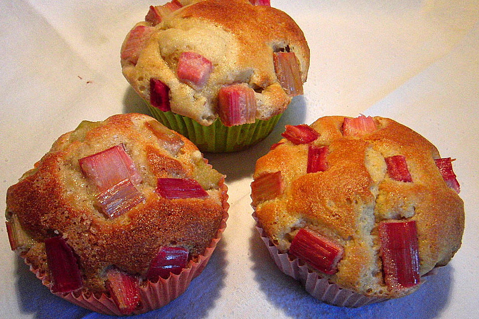 Rhabarbermuffins mit Marzipan