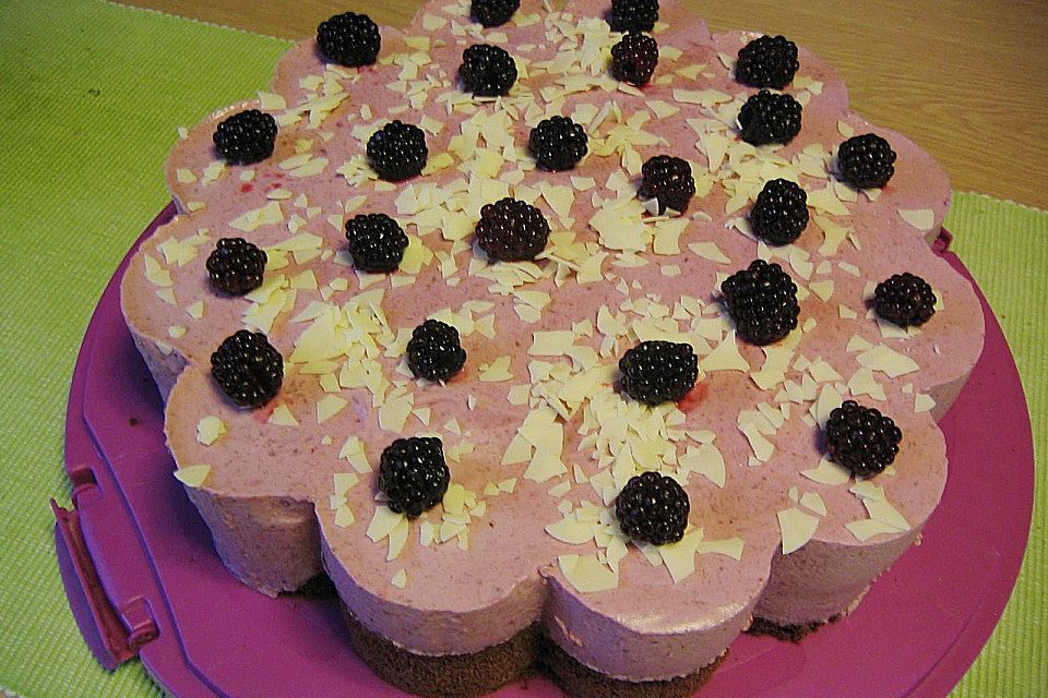 Brombeer-Joghurt-Torte