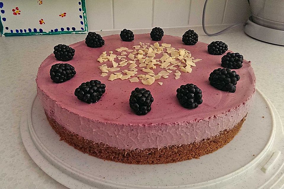 Brombeer-Joghurt-Torte