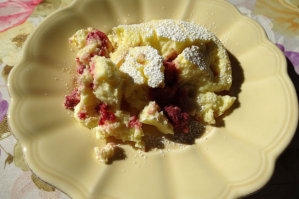 Topfenauflauf mit Beeren