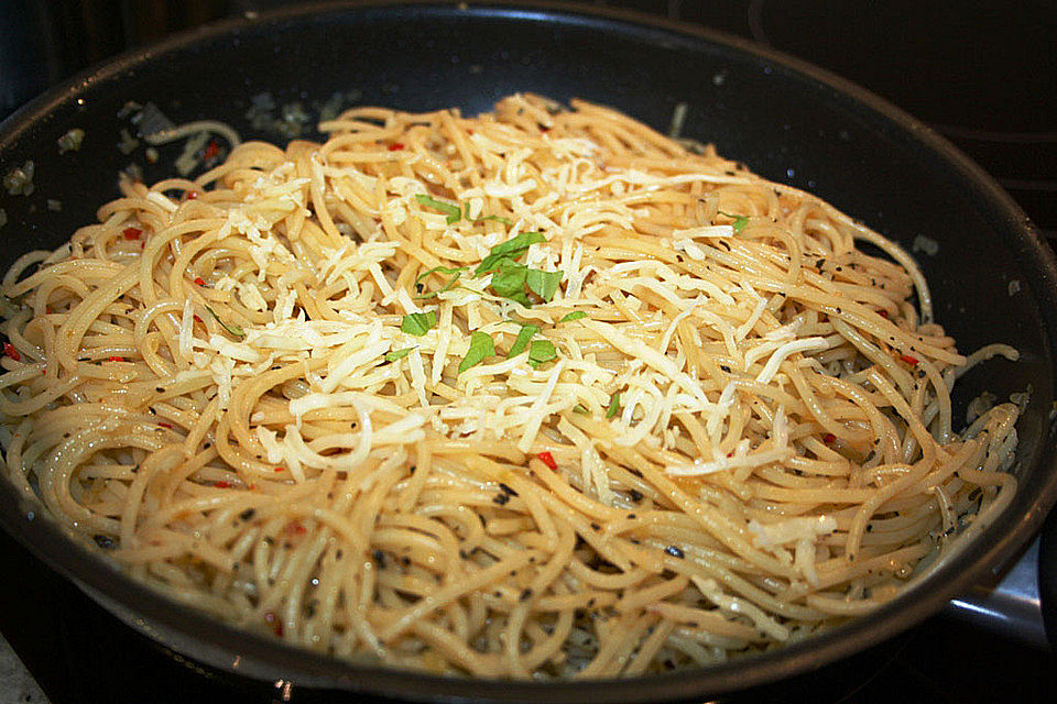 Knoblauch-Spaghetti