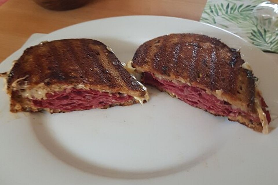 Amerikanisches Reuben Sandwich