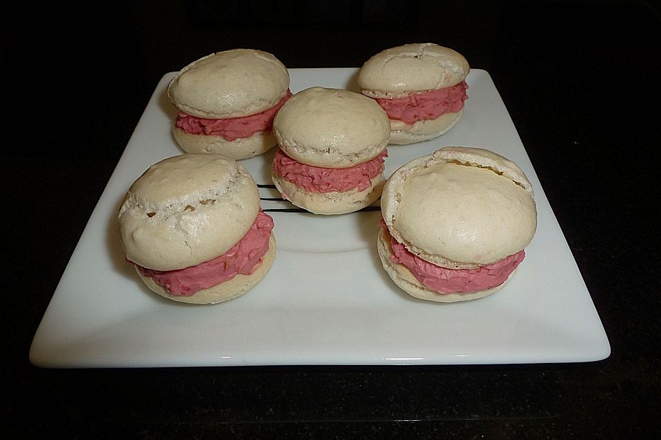 Himbeer Macarons