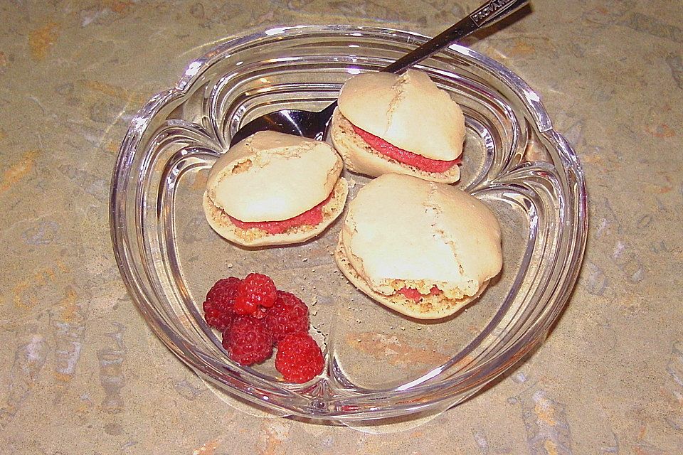 Himbeer Macarons