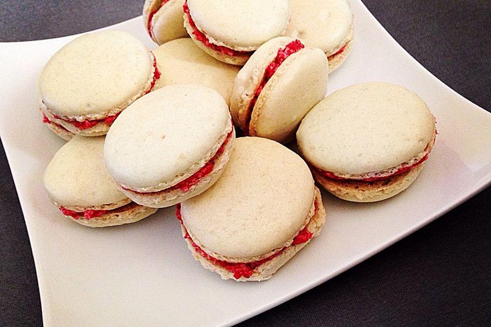 Himbeer Macarons