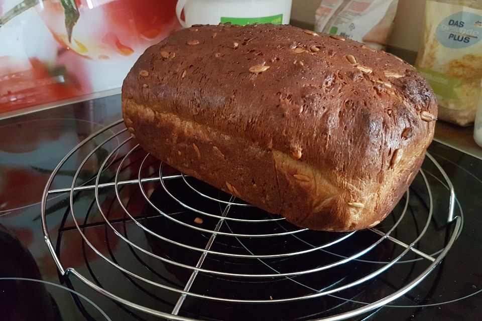 Eiweißbrot mit  Sämereien