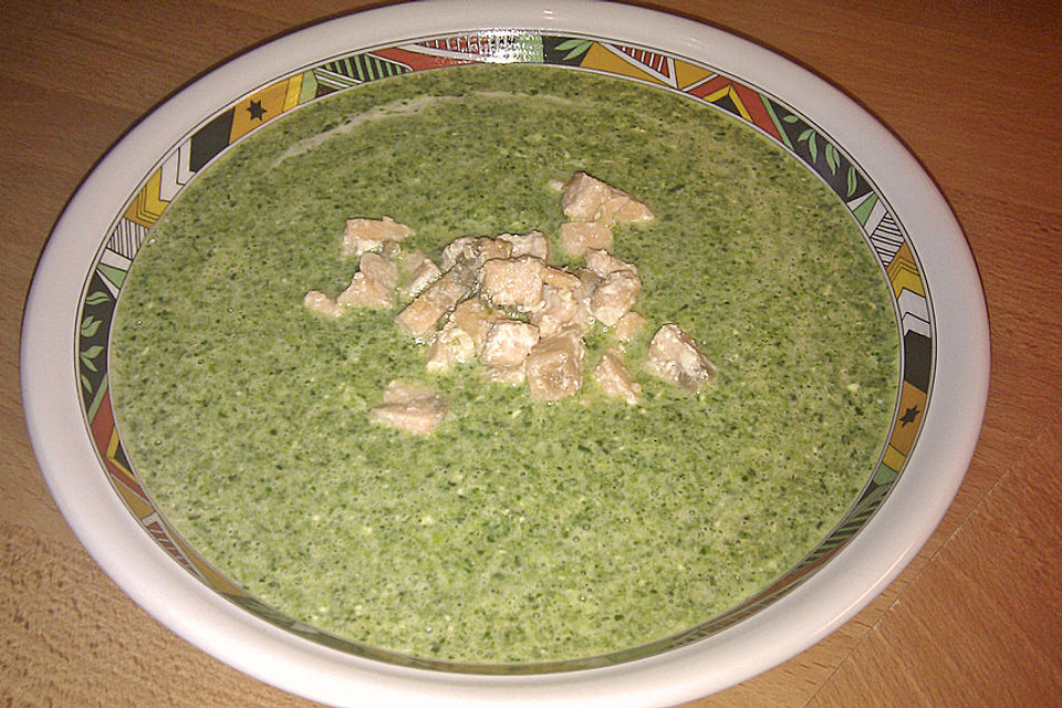 Spinatsuppe mit Lachs