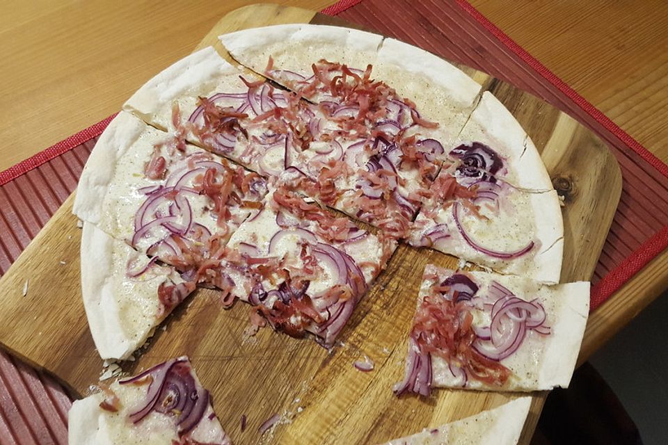 Elsässer Flammkuchen