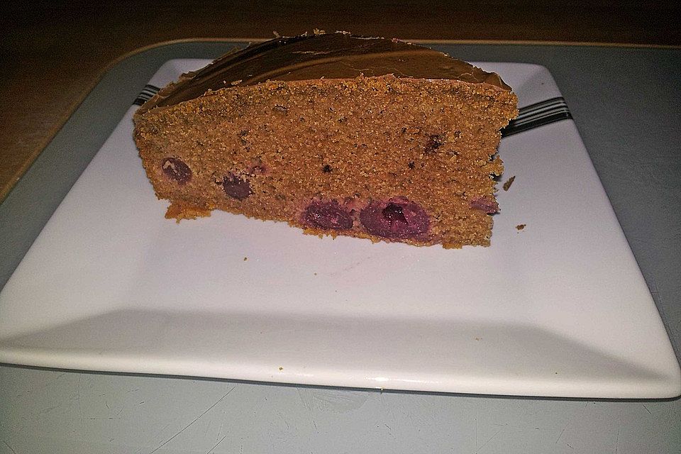 Schokoladenkuchen mit Schattenmorellen