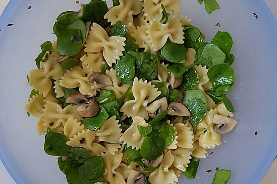 Pasta-Pilze-Postelein-Salat