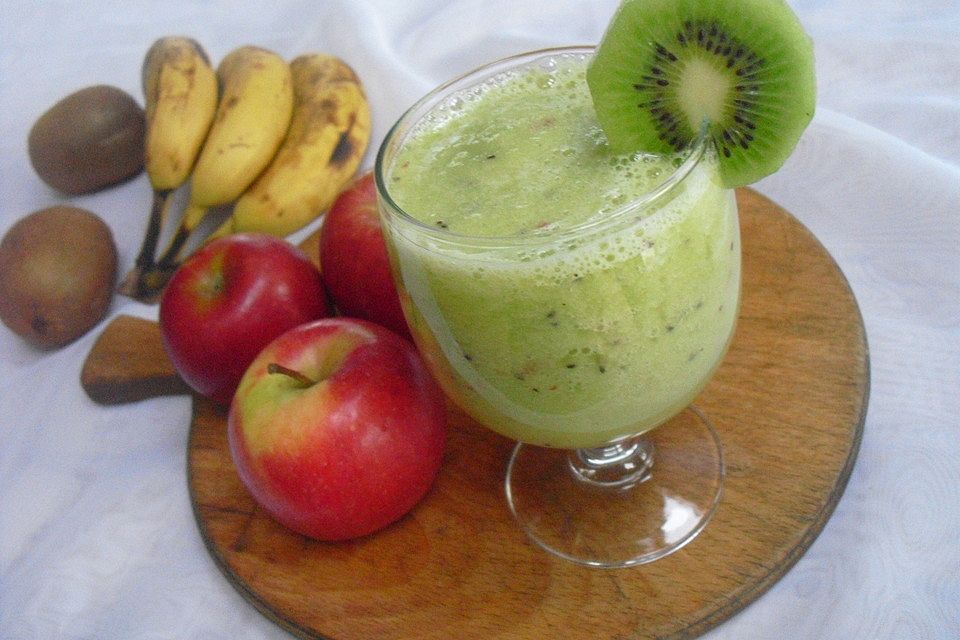 Kiwi-Banane-Apfel Smoothie