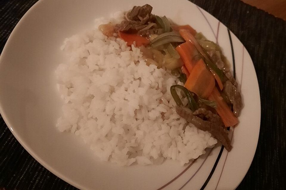 Rinderstreifen in Teriyaki-Sauce