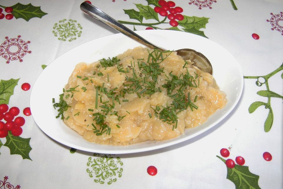 Einfacher grüner Kartoffelsalat