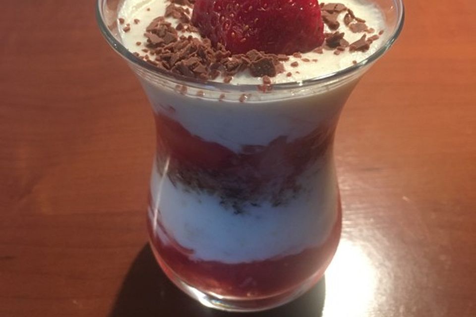 Erdbeer-Kokos-Dessert