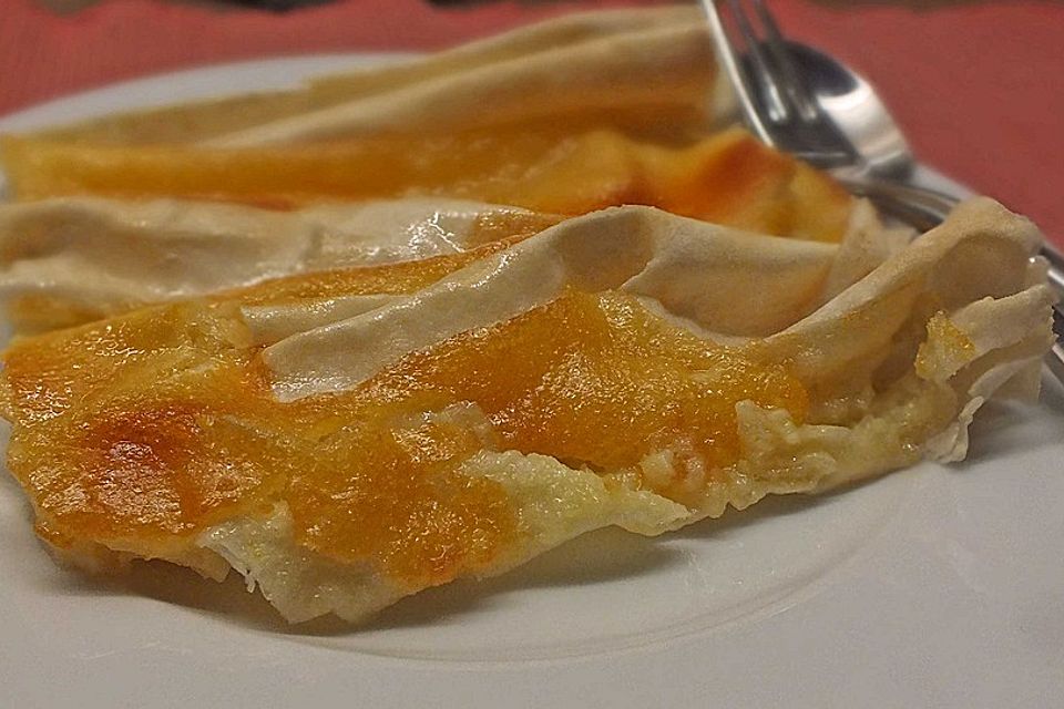 Türkisches Dessert "Ekmek Tatlisi"