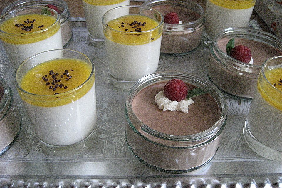 Limonen Mousse an Mangosauce