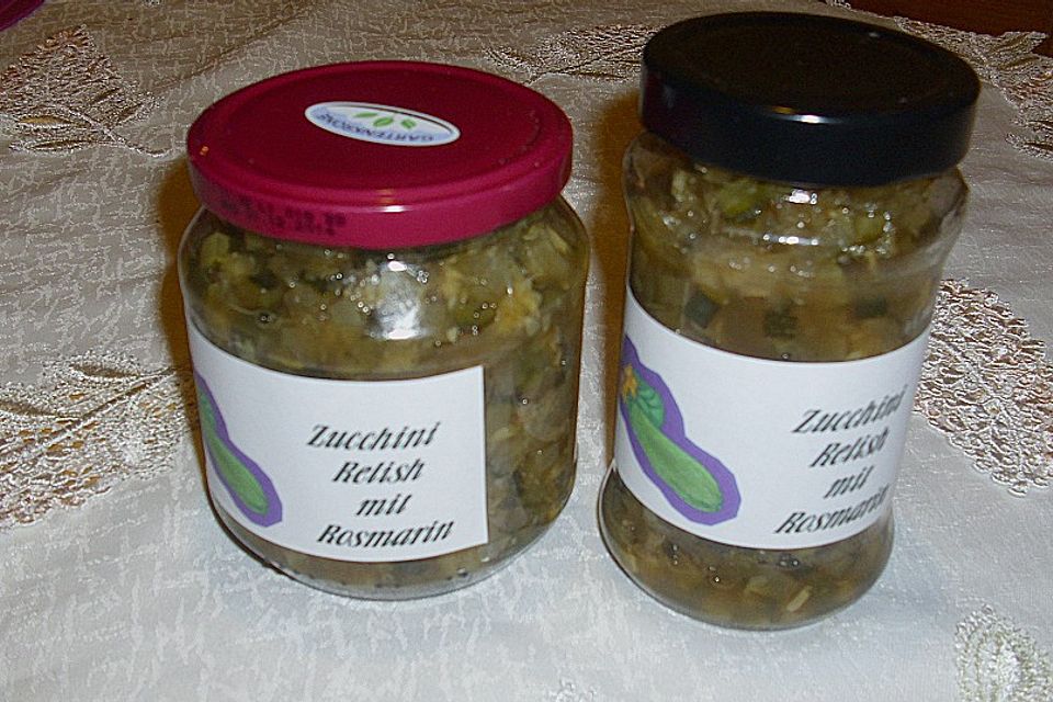 Zucchini-Relish mit Rosmarin