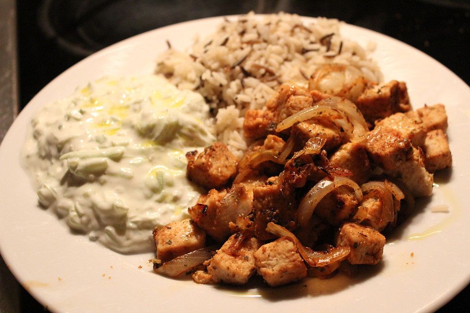 Vegetarisches Gyros mit Tzatziki