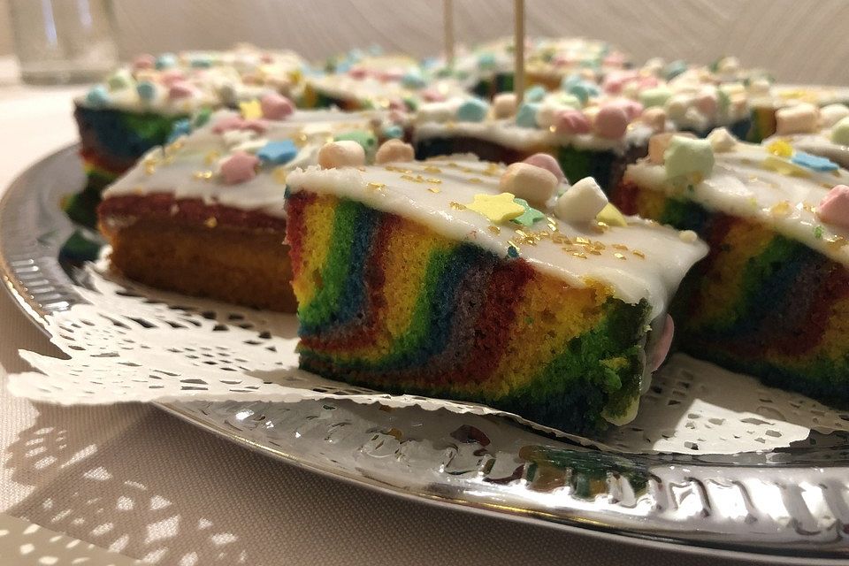 Regenbogenkuchen