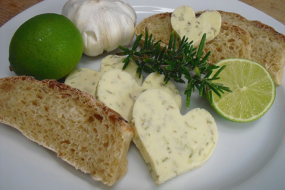 Limetten-Rosmarin-Butter