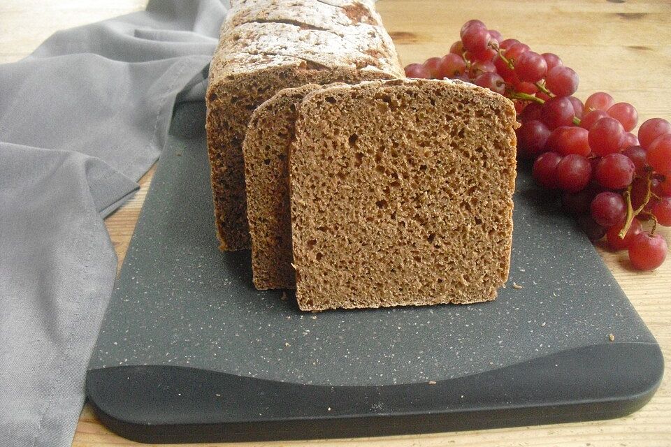 Vollkornbrot mit Sauerteig