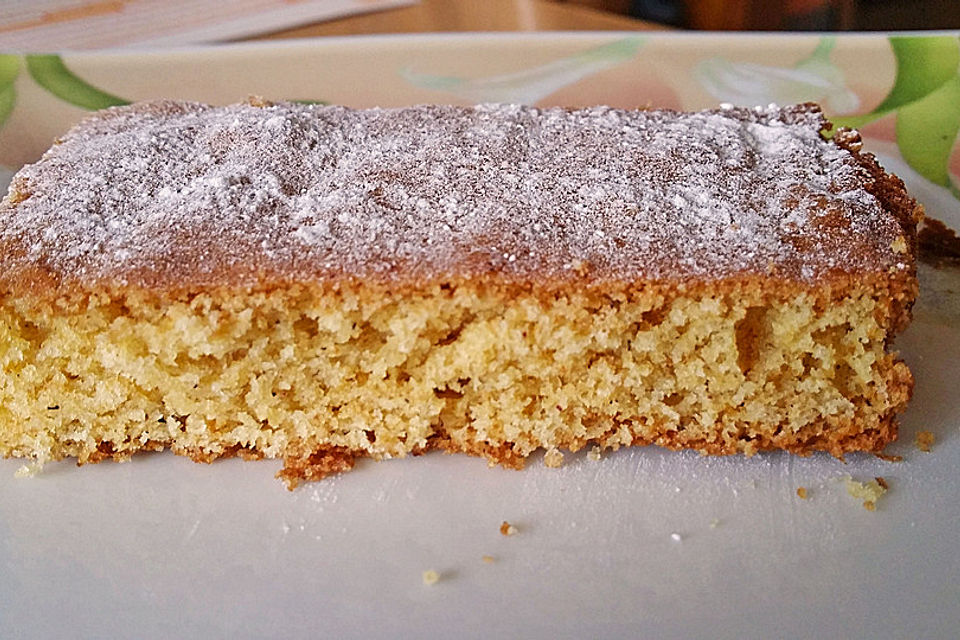 Zitronenkuchen auf dem Blech