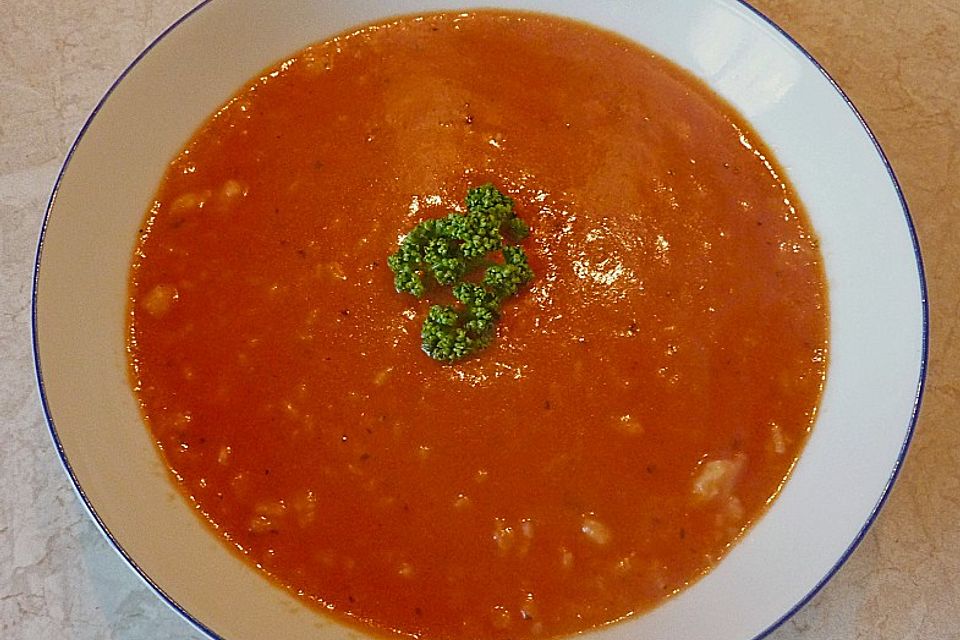 Tomatencremesuppe mit Reiseinlage