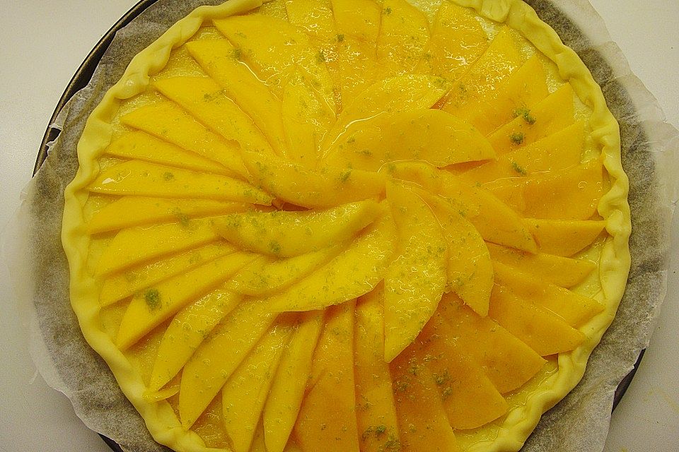 Mangotarte mit Limette