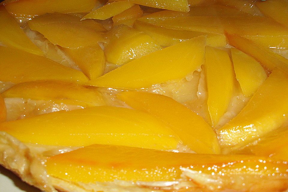 Mangotarte mit Limette