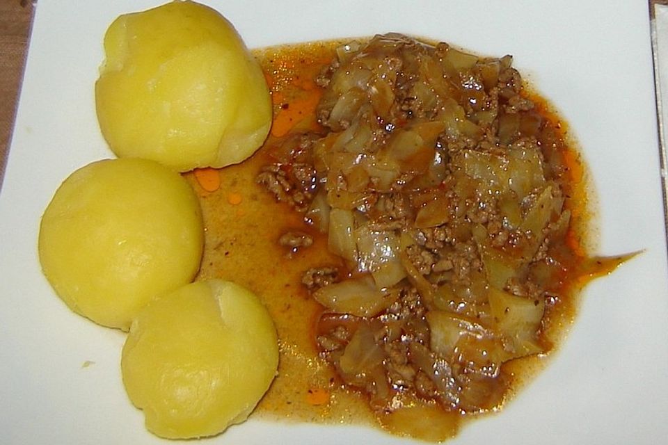 Weißkraut mit Hackfleisch