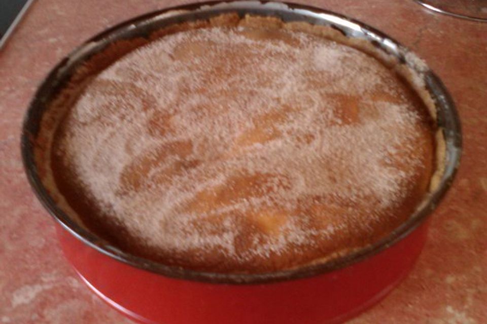 Apfelkuchen mit Sauerrahmguss