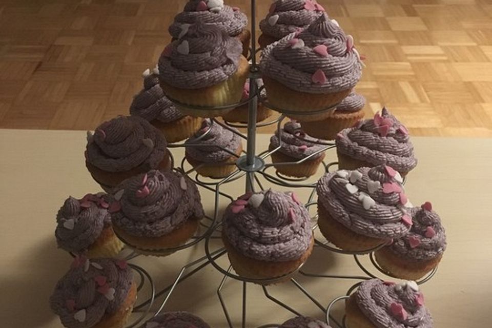 Vanille-Cupcakes mit Buttercreme