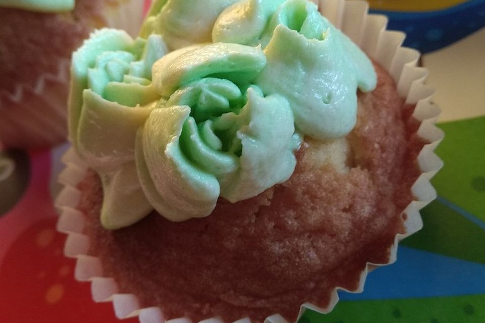 Vanille-Cupcakes mit Buttercreme