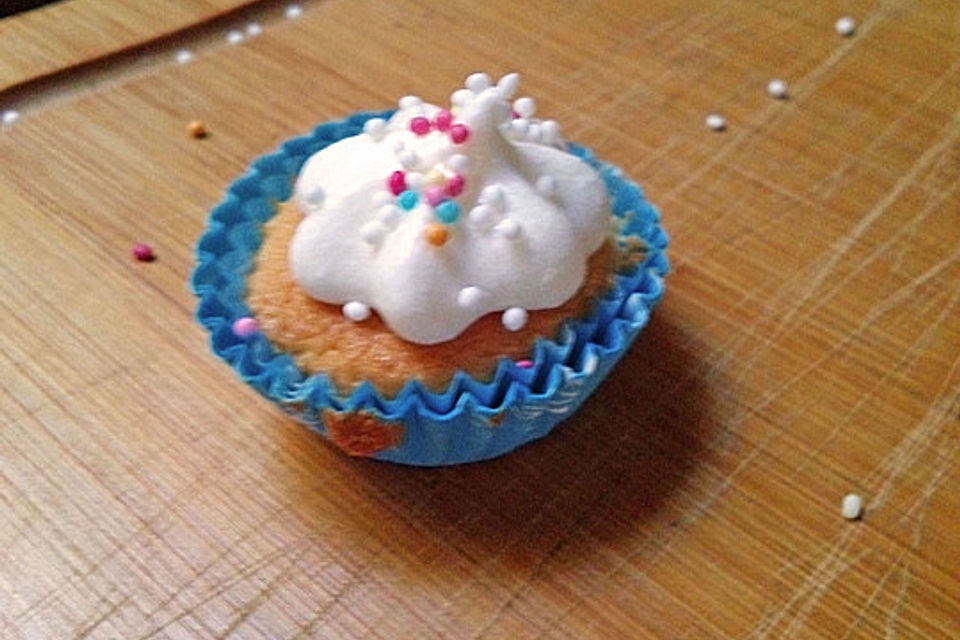 Vanille-Cupcakes mit Buttercreme