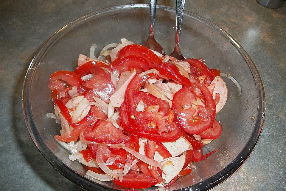 Oma Resels Fleischwurstsalat