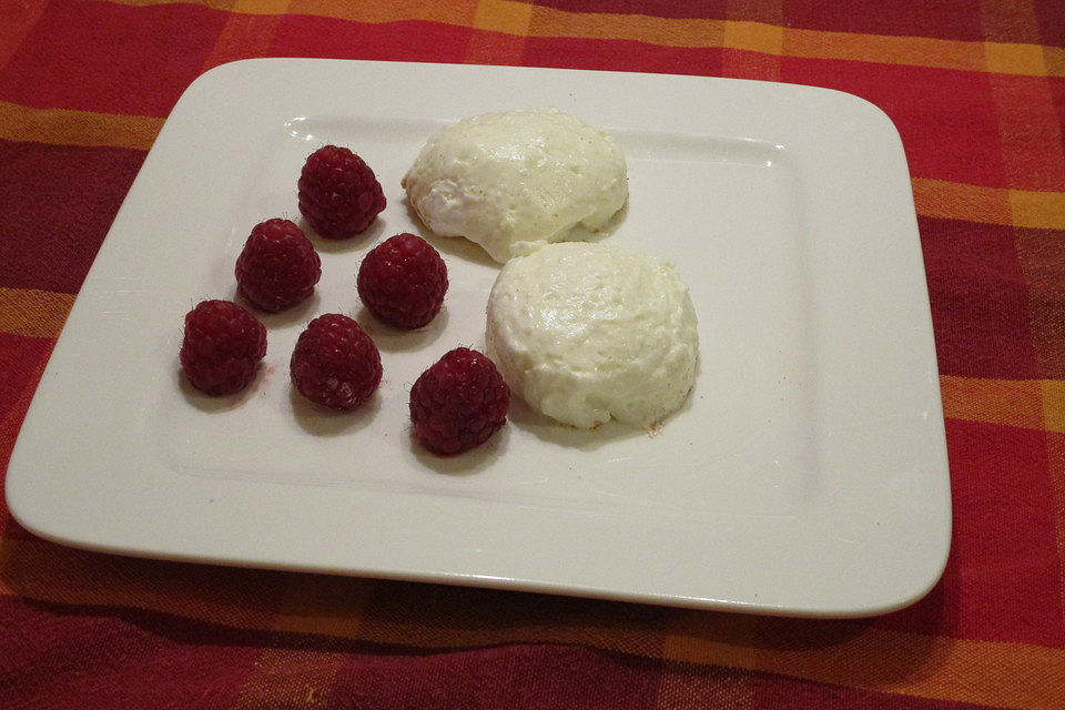 Limetten-Joghurt Mousse