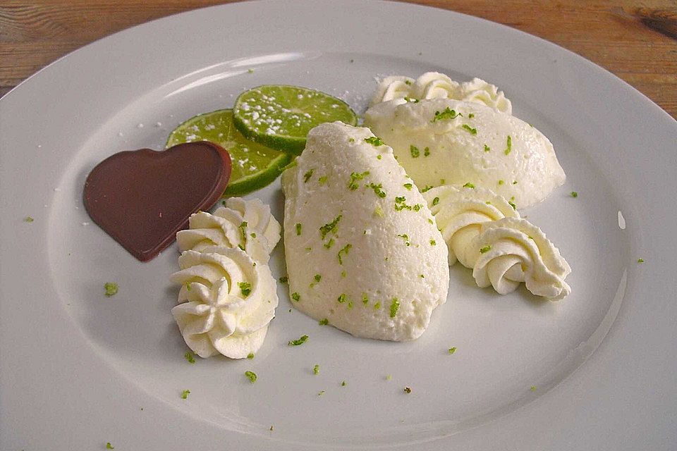 Limetten-Joghurt Mousse