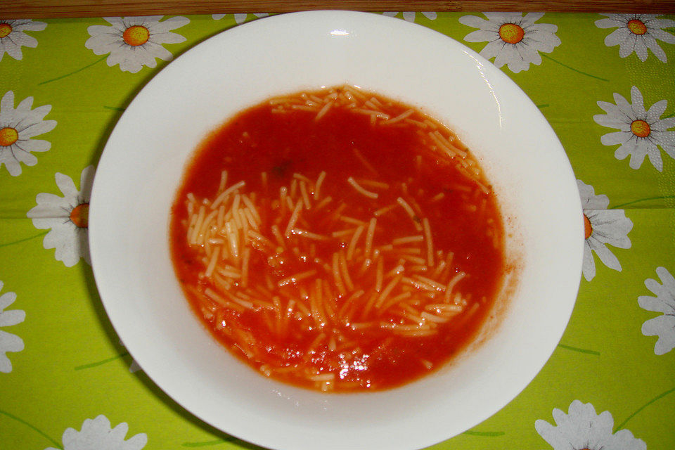 Superschnelle Tomatensuppe