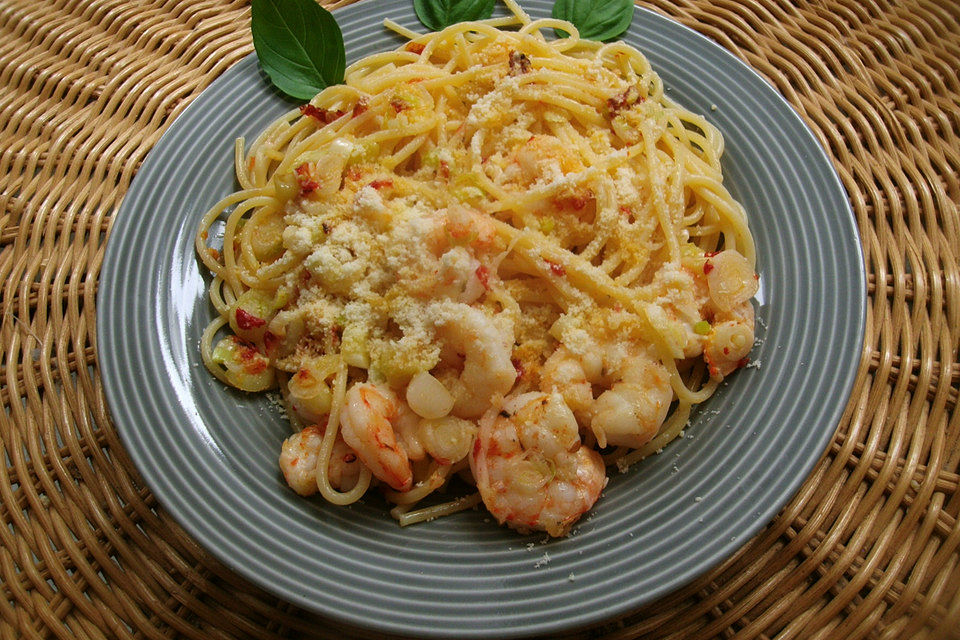 Peperoni-Garnelen-Lauch Spaghetti