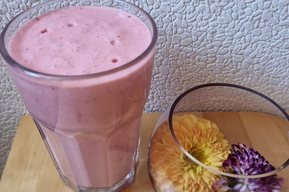 Erdbeer-Kokos Smoothie