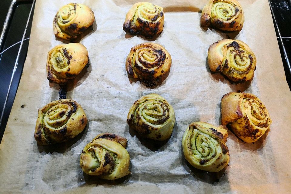 Schnelle Pesto-Schnecken