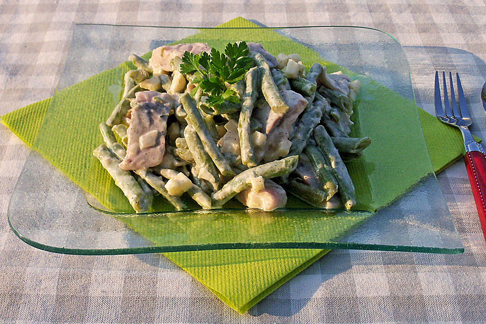 Pikanter Bohnensalat mit Matjesfilet