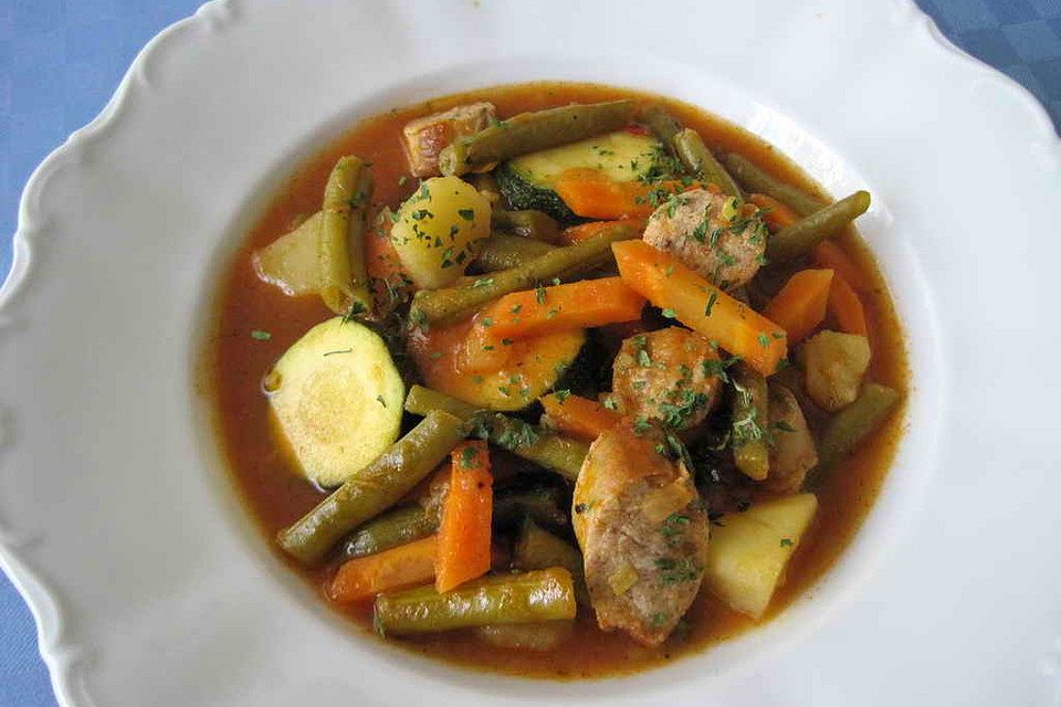 Leckere portugiesische Bohnensuppe