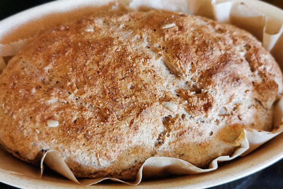 Einfaches Buttermilch-Vollkornbrot