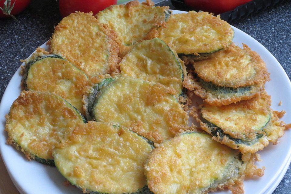 Zucchini in der Parmesanhülle