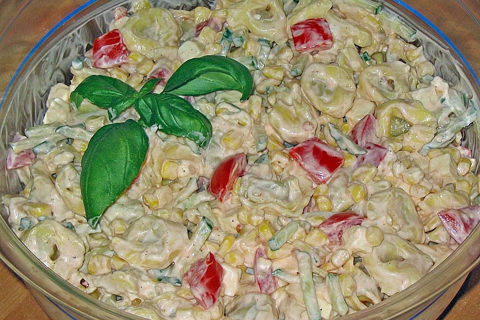 Tortellini - Salat