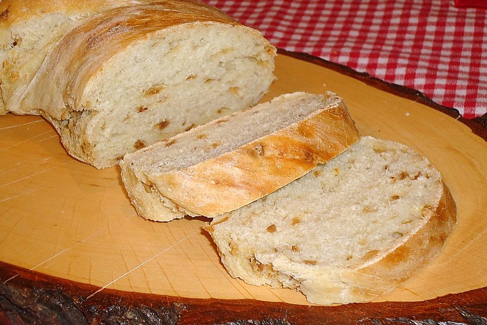 Zwiebelbaguette mit Dinkelmehl