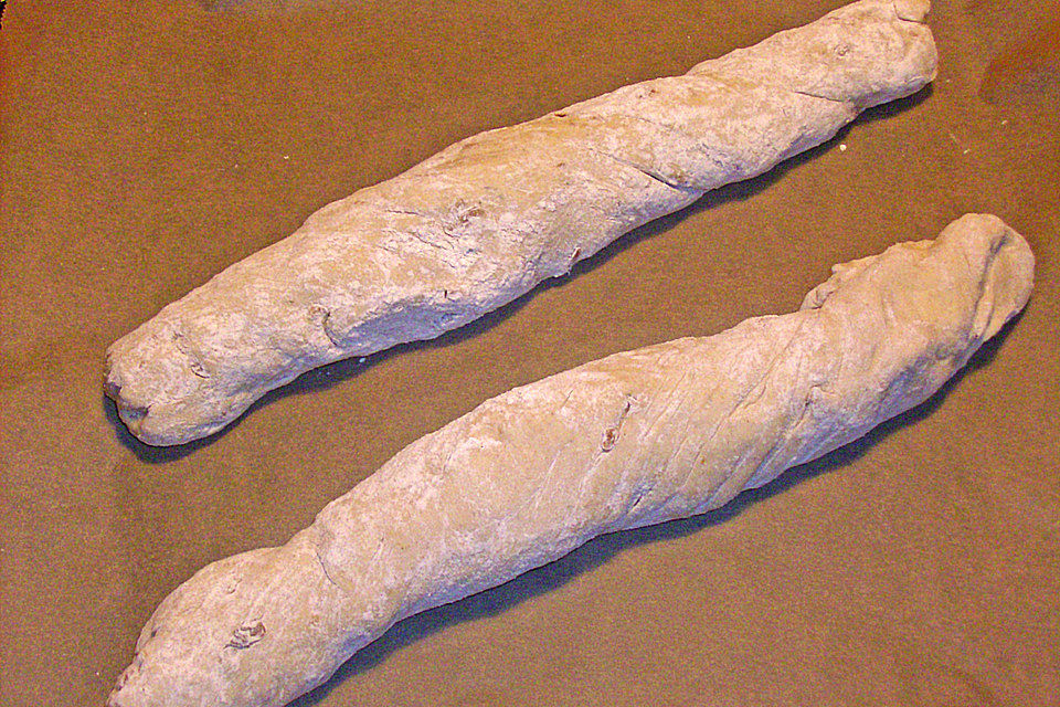 Zwiebelbaguette mit Dinkelmehl