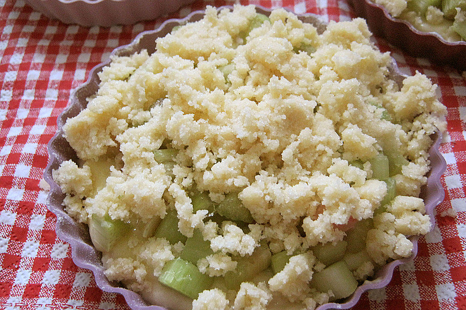 Aprikosen-Vanillecreme-Streusel Blechkuchen