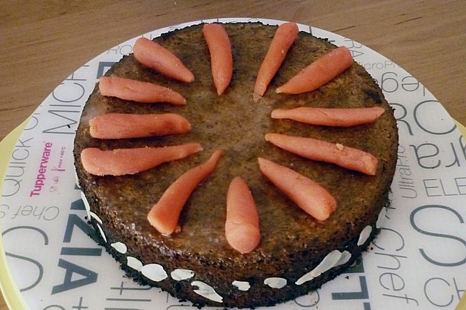 Feine Möhrentorte